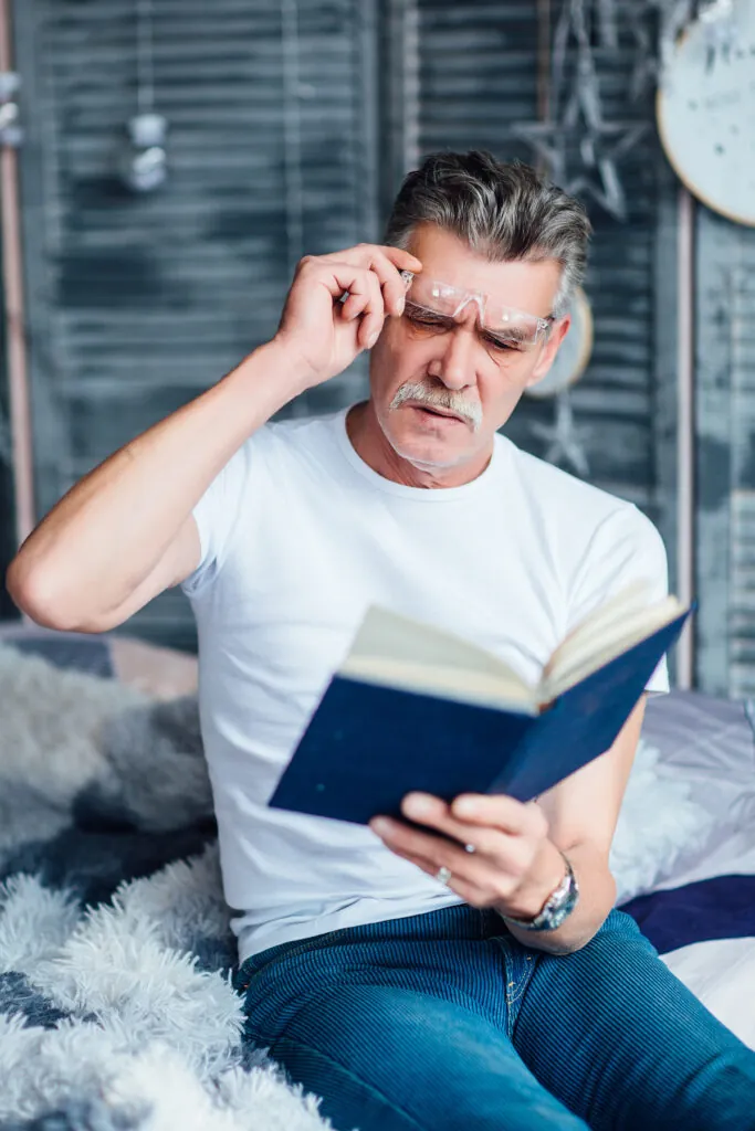 progressive bifocal and reading glasses - how to choose the best option